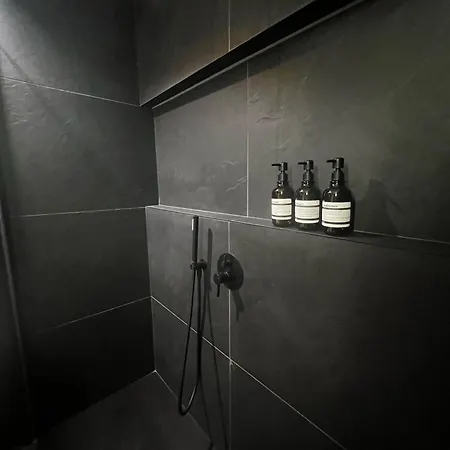 Vatican Boutique - 2 Bedroom Apartment - Trilocale-3